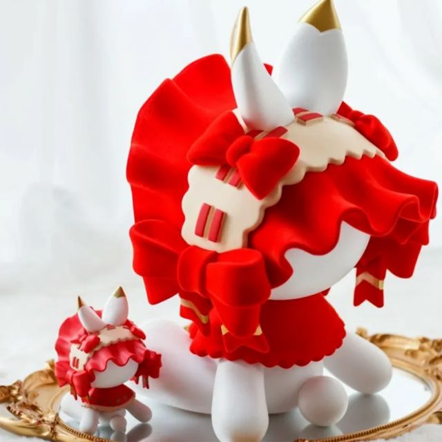 Lucky Emma Emma Cranberry Limited Edition 25cm